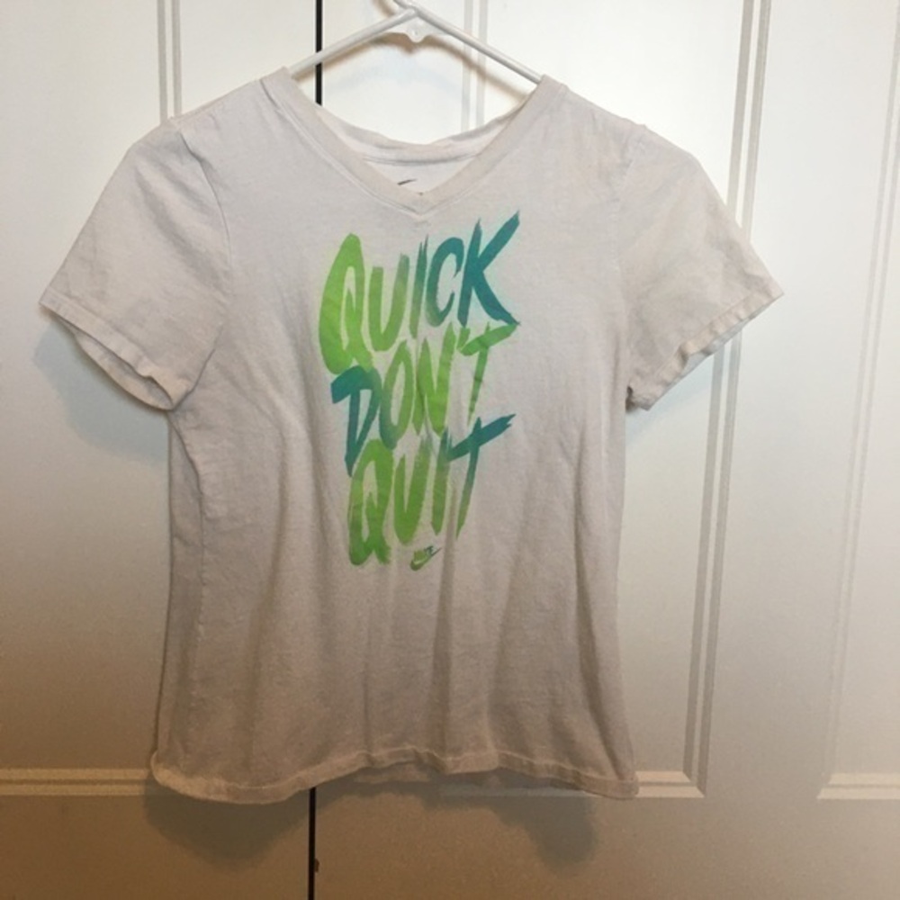 Nike Girls size XL  T-shirt